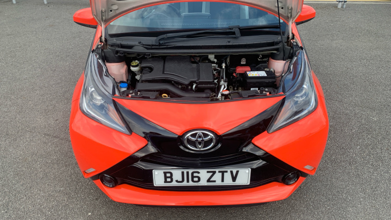 Toyota Aygo 1.0 VVT-i X-Play 5dr Petrol Hatchback